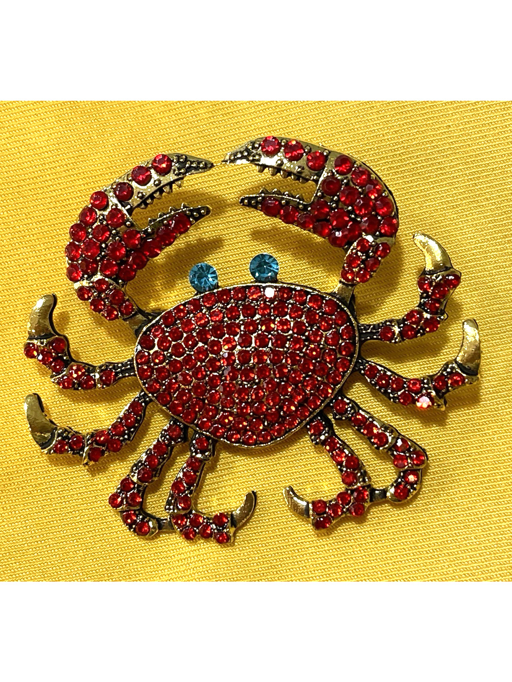 NWOT Crab Brooch Lapel Pin Gold Toned Red Rhinestone Crystal Sea Life